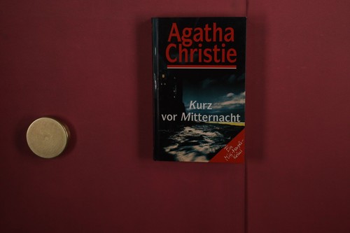 384370 agatha christie - agatha,