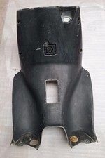 E6. Aprilia SR 50 Beinschild Verkleidung innen Fußraum DIS 101426