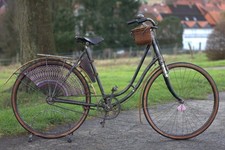Sehr schönes antikes fahrrad - sehr,