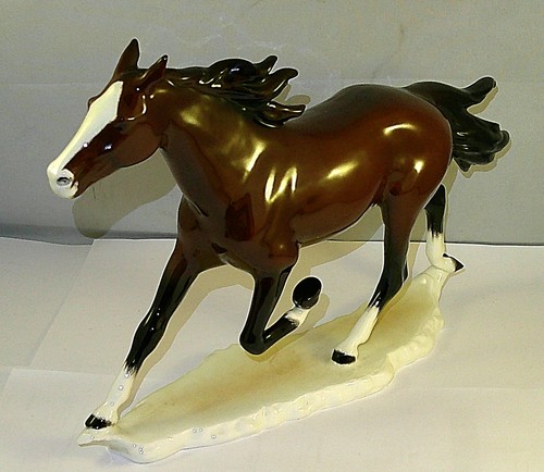 Goebel galoppierendes pferd - galoppierendes,