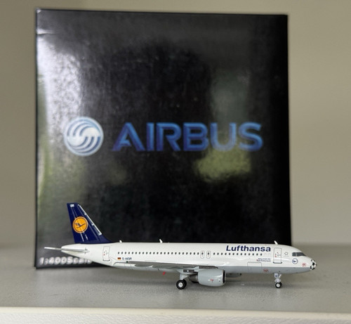 400 pandamodels lufthansa - pandamodels,
