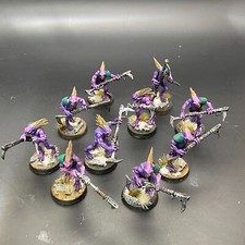 Warhammer 40K - Tau Empire - 10 x Kroot Carnivores - Bemalt - Battle-Ready Bases