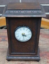 Niedliche kleine Uhr Standuhr Buffettuhr Kaminuhr KANGaRO m. ETT - Quartzwerk