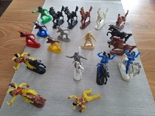 cowboy und indianer figuren
