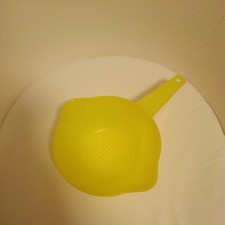 Tupperware  Sieb Goldregen  Gemüsesieb Nudelsieb gelb