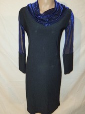 glitzerndes Abendkleid, Ballkleid ca. M-L schwarz/lila Wasserfallkragen, halbtra