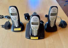 Siemens Gigaset A240 3 tragbare Telefone mit Ladestation 