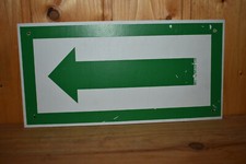 Original Altes DDR Schild,Wegweiser Schule,Fluchtweg,Deko,Vintage,Retro,Ostalgie