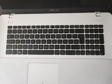 Laptop ASUS R752L , 17,3 Zoll . i5 , SSD , Win 11 , GeForce 820 M