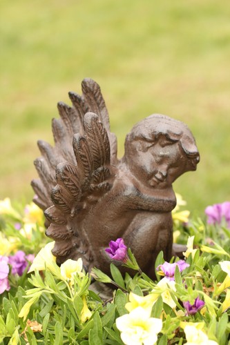 Gusseisen engel mit - gusseisen, flügel