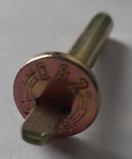 100 Stück HILTI Keilnagel DBZ