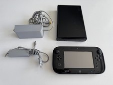 Wii U Gamepad + Konsole + Kabel + Mario Kart 8 & Splatton installiert