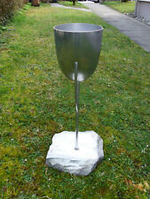 Garten VA Vase für Steinbeet Unikat Edelstahl inkl. Granitstein .Große Pflanzt.
