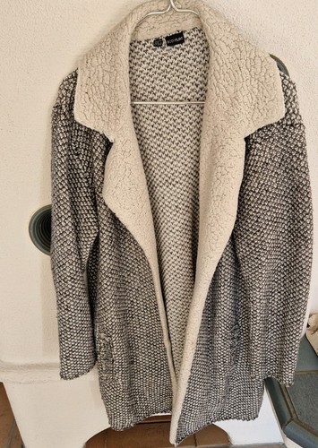Strickjacke/-Mantel
