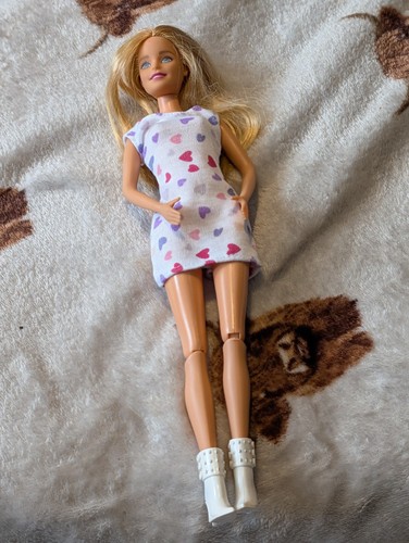 Barbie puppe 2013 gekleidet - 2013,