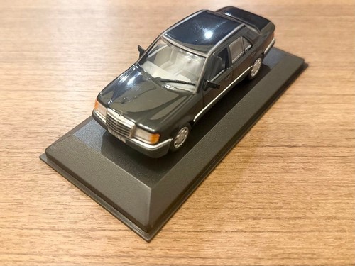 Gebraucht minichamps - 1/43,