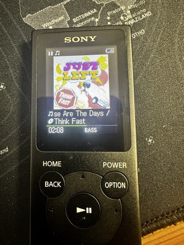 Sony e394 walkman - sony,