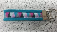 Schlüsselanhänger Schlüsselband Geschenkidee Mitbringsel Wollfilz bunte Dreiecke