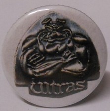 ULTRAS Pitbull Button 25 mm Fußball Fans Stadion Kutte Mütze International FP83