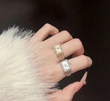 UHREN RING SIMULIERT GOLDFARBEN - KEINE UHRFUNKTION - NUR DARSTELLUNG - ZIRKONIA