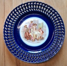 Prunkteller von 1880 Victoria Karlsbad Austria Porzellan Signiert Kaufmann Rar