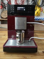 Miele Kaffeevollautomat cm 5300 - Brombeerrot