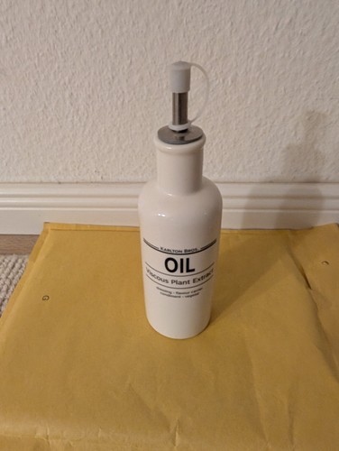 Flasche fur olivenöl - fur, aus