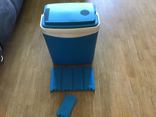 Elektrische Kühlbox fürs Auto inklusive Eis Akkus Ladekabel