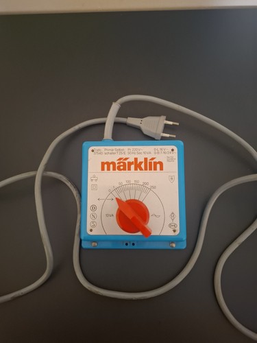 Märklin trafo 37540 blau - h0,