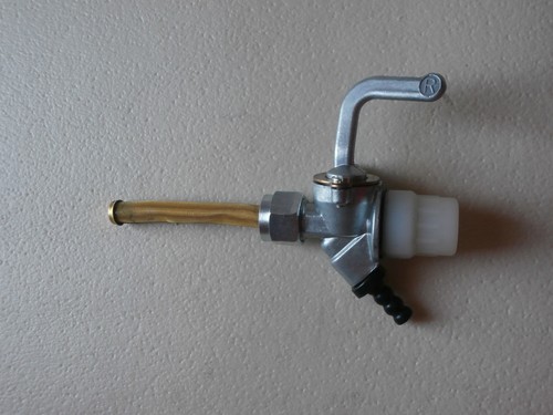 Benzinhahn mit wassersack - benzinhahn,