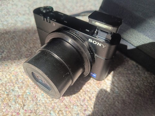 Sony cyber shot dsc rx100 - sony, dsc-rx100