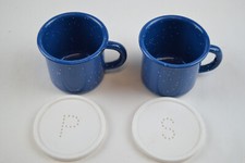 Cowboy Geschirr Blechgeschirr Emaille blau 2 kleine Kaffetassen / Salzstreuer