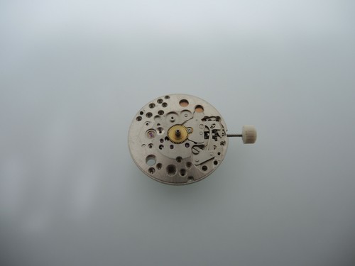 Uhrwerk tissot 2451 signiert - 2451,,