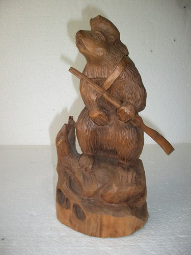 Holzskulptur figur schnitzerei - figur,