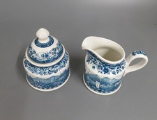 Zuckerdose und milchkännchen - und,