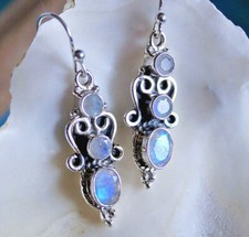 Ohrhänger 4 cm Lang Mondstein Weiß Bunt Silber Verspielt Vintage Design Ohrringe