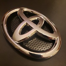 Toyota RAV4 Front Grille
