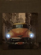 +++ Bild Beleuchtet Oldtimer