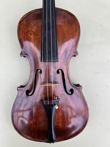 Sehr alte violine - sehr,