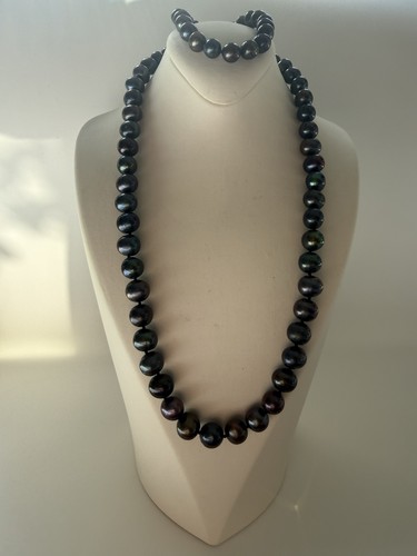 Perlenkette und armband - und,