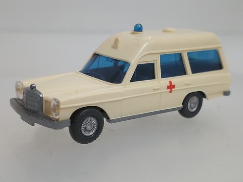 Mercedes 200 krankenwagen - ⛔mercedes,