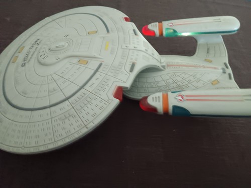 Star trek enterprise - star, 1701-d