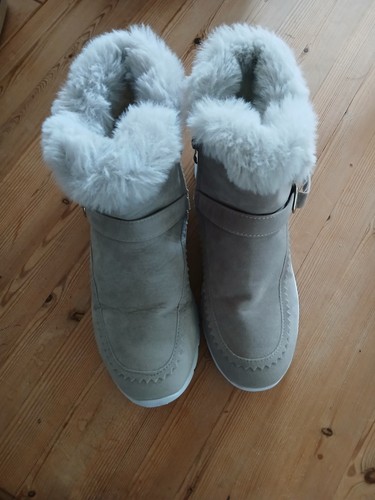 Absolut neuwertig boots - absolut,