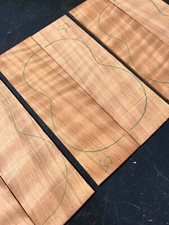 CURLY FLAME COASTAL REDWOOD Sopran Ukulele bookmatched top / resonanzboden AAA