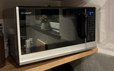 Mikrowelle Sharp YC-GG252A