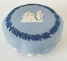 Wedgwood Jaspis dreifarbige