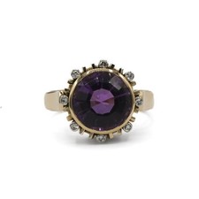 Ring mit Amethyst und