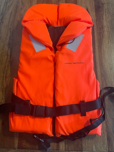 Schwimmweste rettungsweste - schwimmweste,