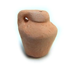 Miniatur Krug aus rotem Ton