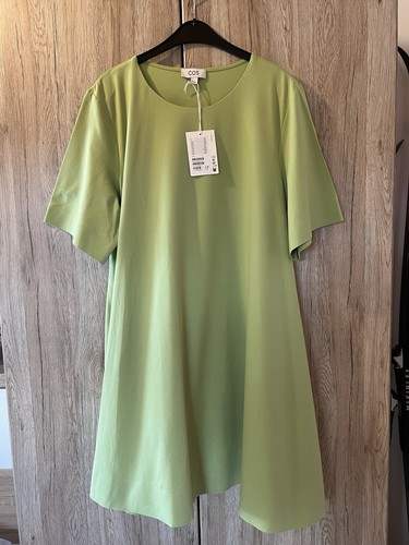 Cos jersey kleid form - a-form, grün